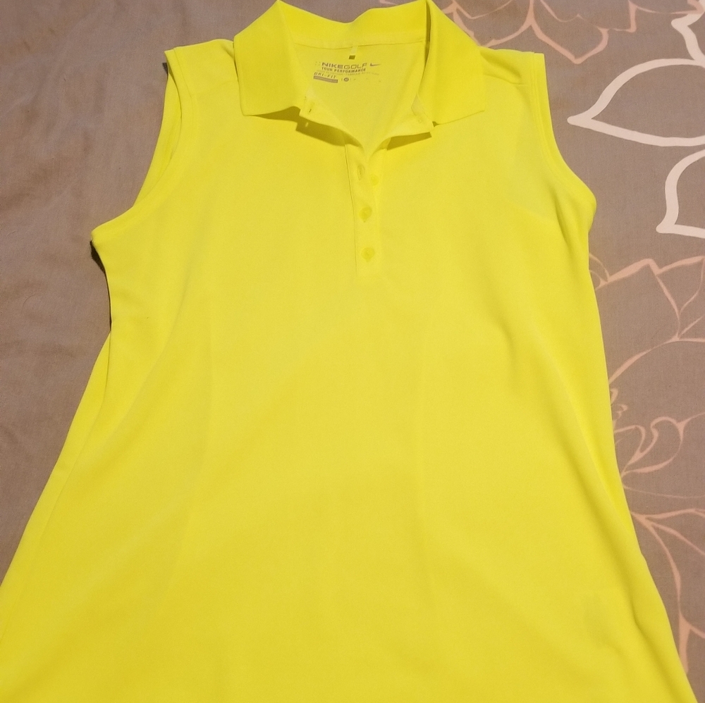 Nike golf sleevless polo